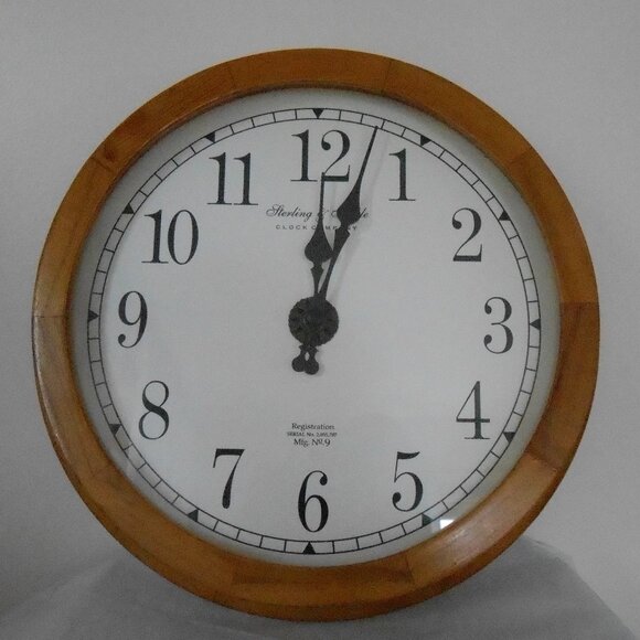 Sterling & Noble Clock Company 11.5 Inch Diam Round Wall Clock Brown White Face - Picture 1 of 4